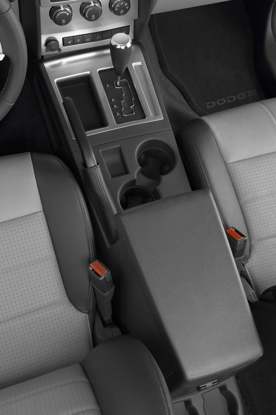  Dodge Nitro 2007 года  (фото 117 из 152)